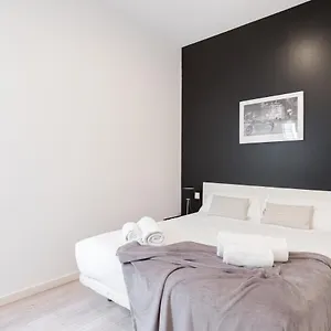 Deco Barcelona-eixample إسبانيا