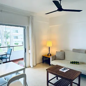 https://apartamentos-playa-torrecilla.es-andalucia.com